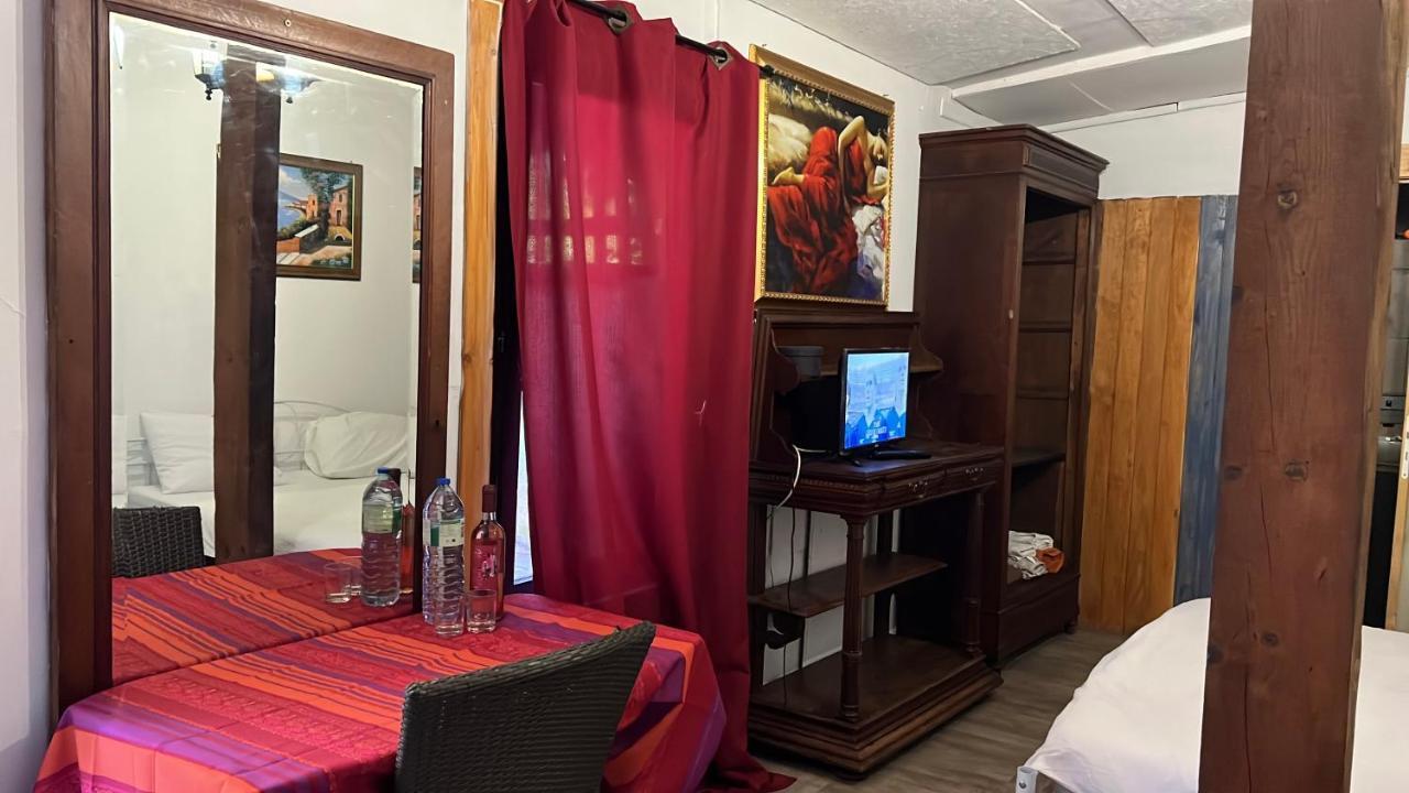 Chambres D'Hotes Sorrento Шамп-сюр-Марн Екстериор снимка